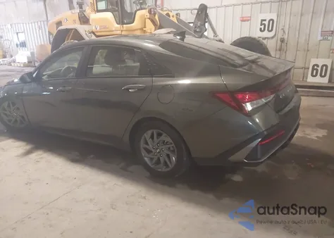 2024 Hyundai Elantra Sel z USA, uszkodzony, nr VIN KMHLM4DG0RU653302